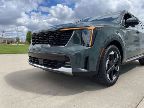 New 2026 Kia Sorento EX AWD/4WD image 15