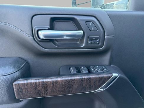 Used 2023 GMC Sierra 2500 Denali w/ Denali Ultimate Package image 12