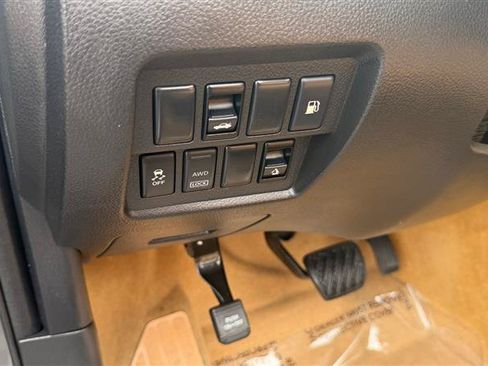 Used 2014 Nissan Murano CrossCabriolet w/ Navigation Package AWD/4WD image 17