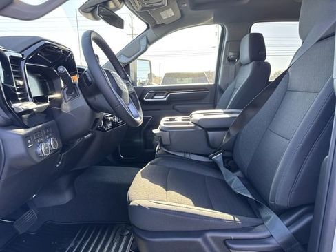 New 2026 GMC Sierra 2500 SLE AWD/4WD image 11
