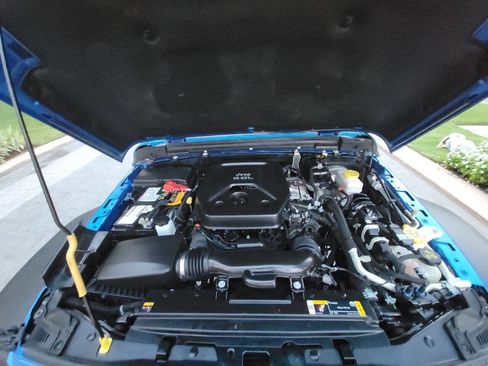 Used 2021 Jeep Wrangler Unlimited Sport AWD/4WD image 9