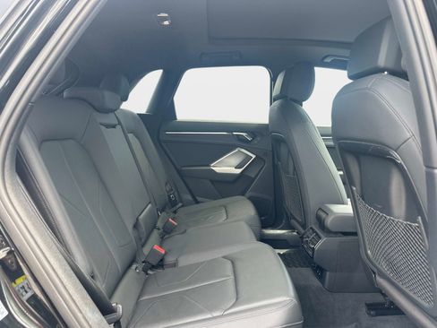 Used 2020 Audi Q3 2.0T Premium w/ Convenience Package AWD/4WD image 8