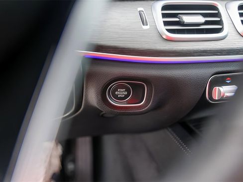 Used 2024 Mercedes-Benz GLE 450e GLE 450e image 21