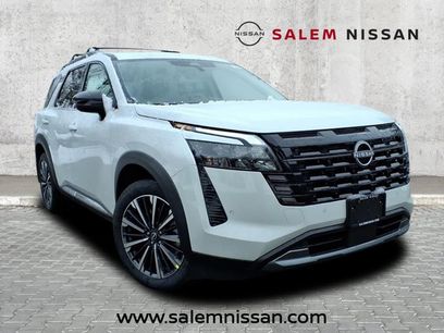 New 2026 Nissan Pathfinder Platinum w/ Cargo Package