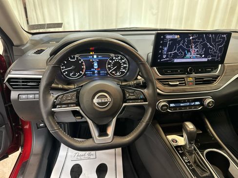 Certified 2023 Nissan Altima 2.5 SL image 3