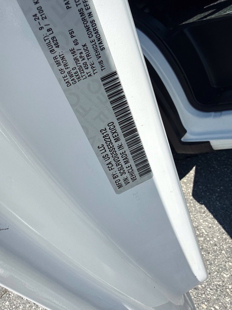 Used 2025 RAM ProMaster 2500 w/ Convenience Group FWD image 26