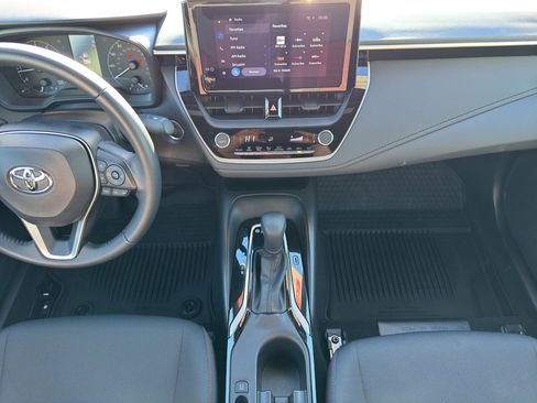 Certified 2025 Toyota Corolla SE image 10