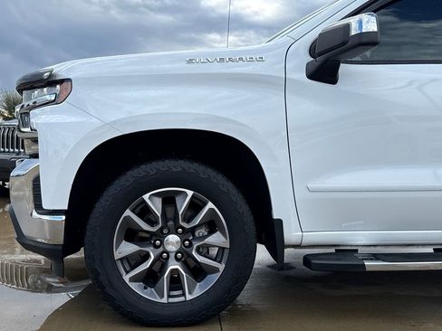 Used 2022 Chevrolet Silverado 1500 LT image 5