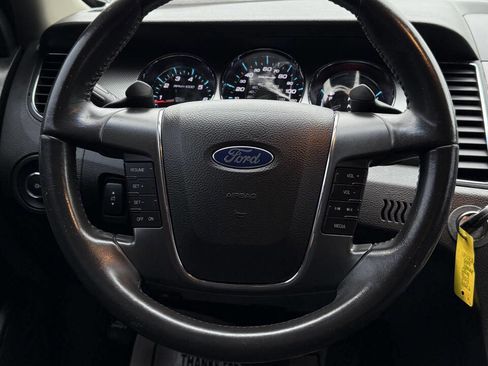 Used 2011 Ford Taurus SEL image 14