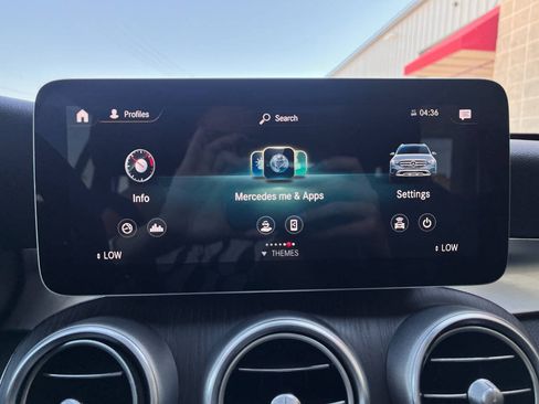 Used 2021 Mercedes-Benz GLC 300 4MATIC image 13