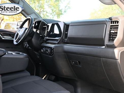 Used 2024 Chevrolet Silverado 1500 LT AWD/4WD image 24