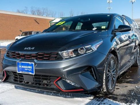 Used 2023 Kia Forte GT-Line w/ GT-Line Premium Package image 2