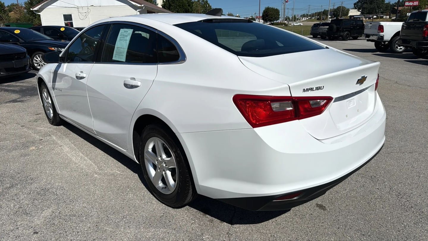 Used 2020 Chevrolet Malibu LS FWD image 3