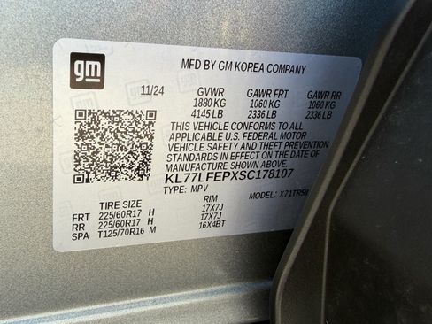 Used 2025 Chevrolet Trax LS FWD image 34