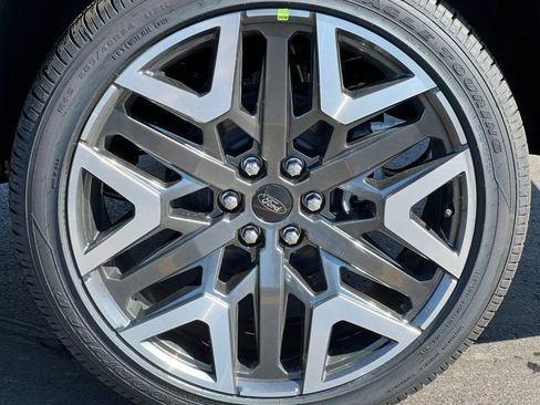 New 2026 Ford Expedition Max Platinum AWD/4WD image 9