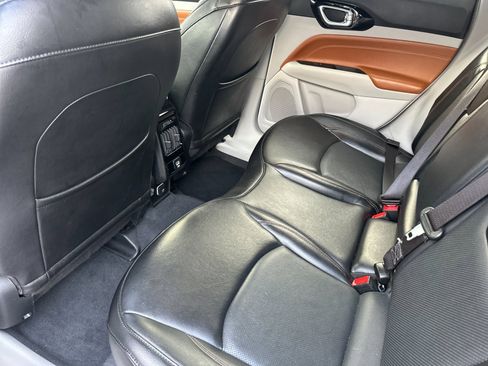 Used 2023 Jeep Compass Limited image 12