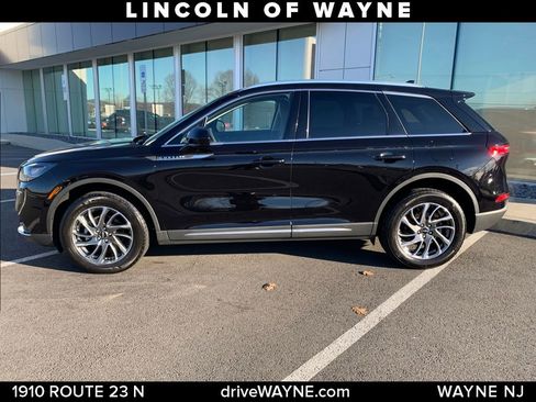 Certified 2022 Lincoln Corsair AWD w/ Equipment Group 101A image 2