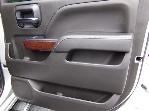 Used 2018 GMC Sierra 1500 SLT image 70