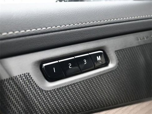 New 2026 Volvo XC90 B6 Ultra image 30