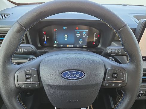Used 2026 Ford Maverick Lobo AWD/4WD image 24