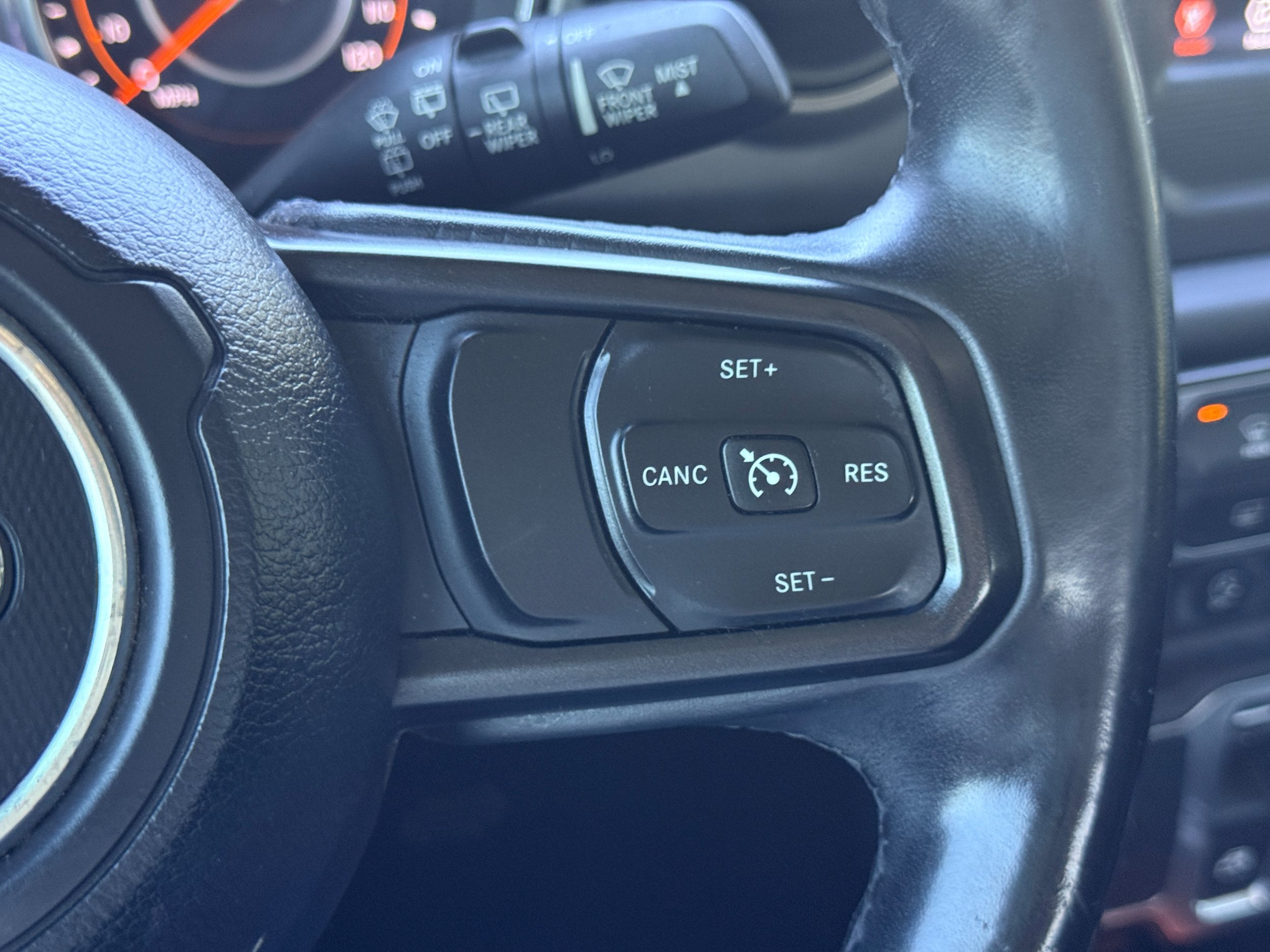 Used 2018 Jeep Wrangler Sport AWD/4WD image 13