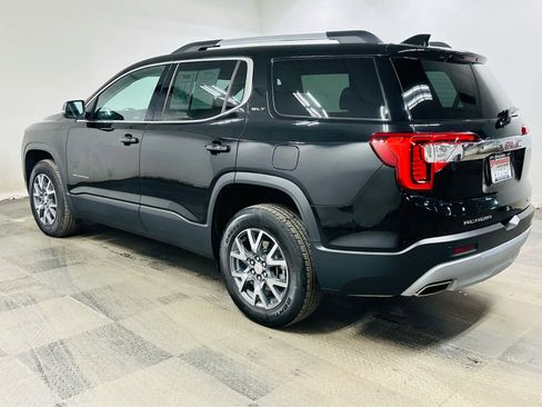 Used 2023 GMC Acadia SLT AWD/4WD image 4