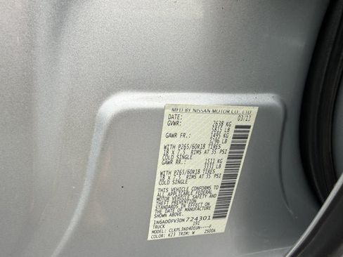 Used 2013 Nissan Frontier SL AWD/4WD image 25