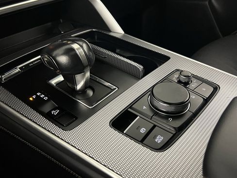 Used 2024 MAZDA CX-90 3.3 Turbo w/ Preferred Plus image 17