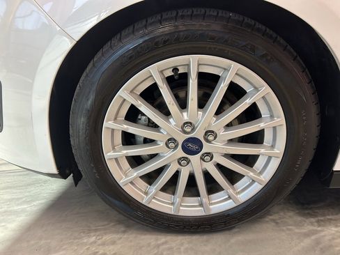 Used 2016 Ford C-MAX SEL w/ Equipment Group 302A image 21