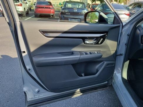 Certified 2025 Honda CR-V EX-L image 18