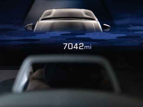 Used 2024 Chevrolet Traverse RS w/ LPO, Floor Liner Package image 18