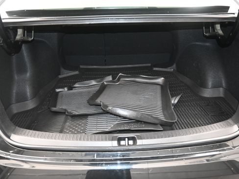 Used 2022 Toyota Corolla LE image 23