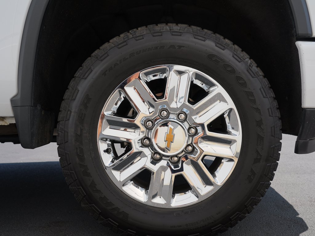 Certified 2024 Chevrolet Silverado 3500 High Country w/ LPO, Dark Essentials Package AWD/4WD image 32