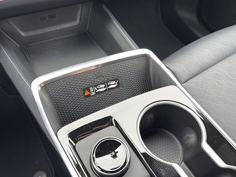 New 2026 Chevrolet Equinox LT w/ Convenience Package II image 37