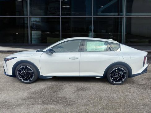 New 2026 Kia K4 GT-Line image 8