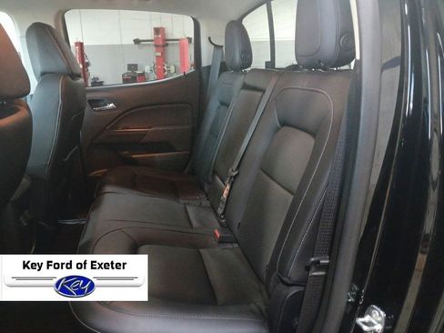 Used 2022 Chevrolet Colorado Z71 AWD/4WD image 17