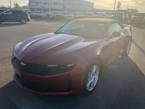 Used 2023 Chevrolet Camaro LT image 3