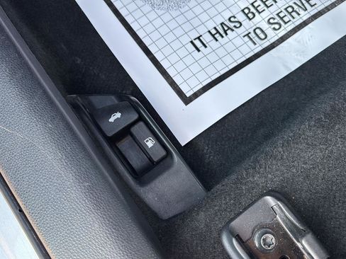 Used 2023 Toyota Corolla LE image 19