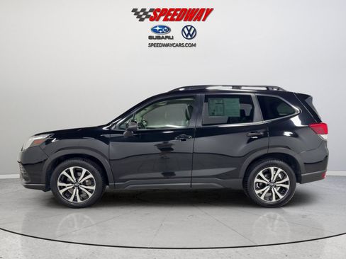 Certified 2022 Subaru Forester Limited AWD/4WD image 10