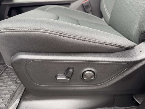 Used 2025 RAM 1500 Big Horn AWD/4WD image 24
