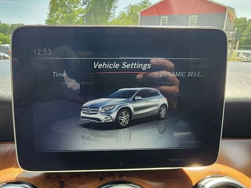Used 2020 Mercedes-Benz GLA 250 4MATIC image 21