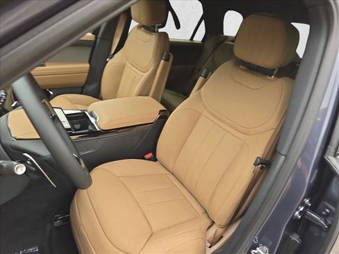New 2026 Land Rover Range Rover Sport SE AWD/4WD image 15