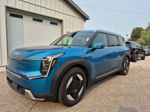 New 2026 Kia EV9 Wind image 9