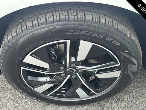 New 2026 Volvo XC60 B5 Plus w/ Protection Package Premier AWD/4WD image 28
