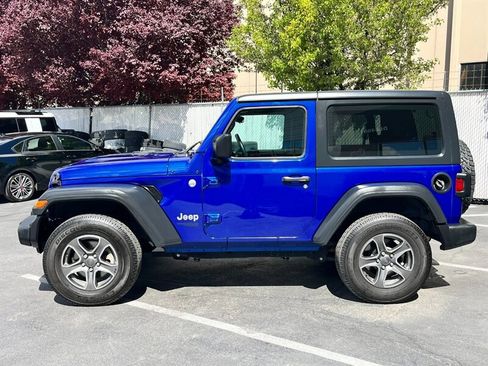 Used 2018 Jeep Wrangler Sport S image 4
