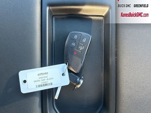 New 2026 GMC Sierra 1500 SLE image 40