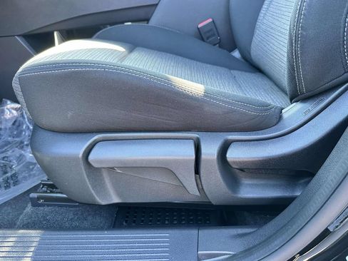 Used 2022 Nissan Rogue S AWD/4WD image 10