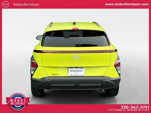 Used 2024 Hyundai Kona SEL FWD image 5