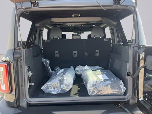 New 2026 Ford Bronco Outer Banks w/ Sasquatch Package AWD/4WD image 24