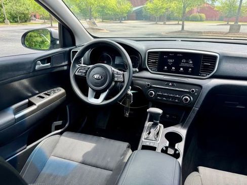 Used 2021 Kia Sportage LX FWD image 18